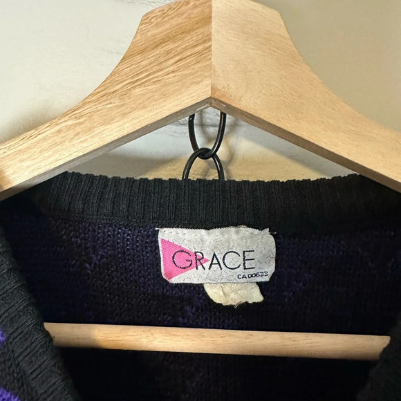 Vintage Floral Wrap Around Sweater Medium - Picture 3 of 6